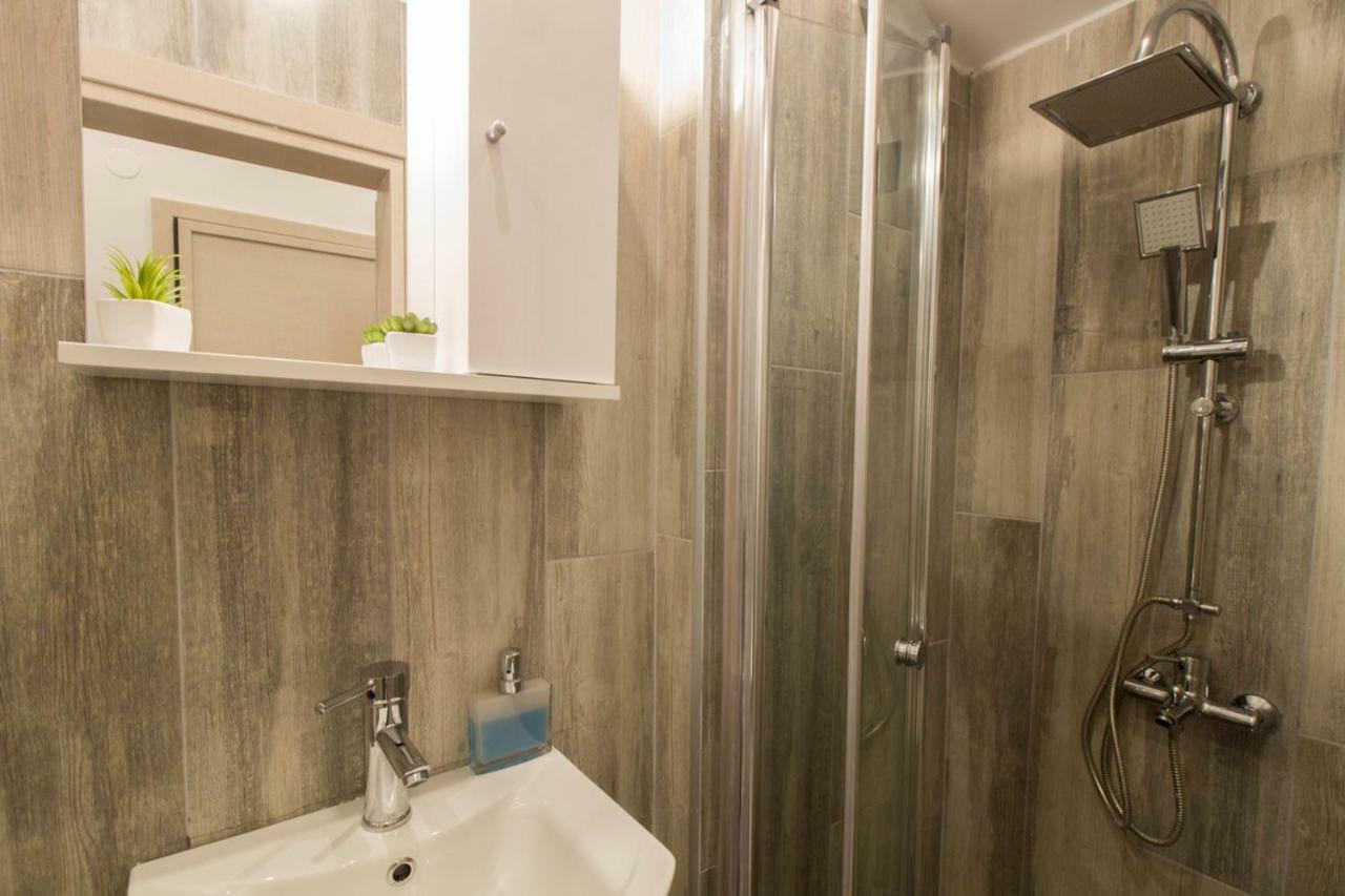 Flow - White Tower Two Bedroom Suite テッサロニキ エクステリア 写真