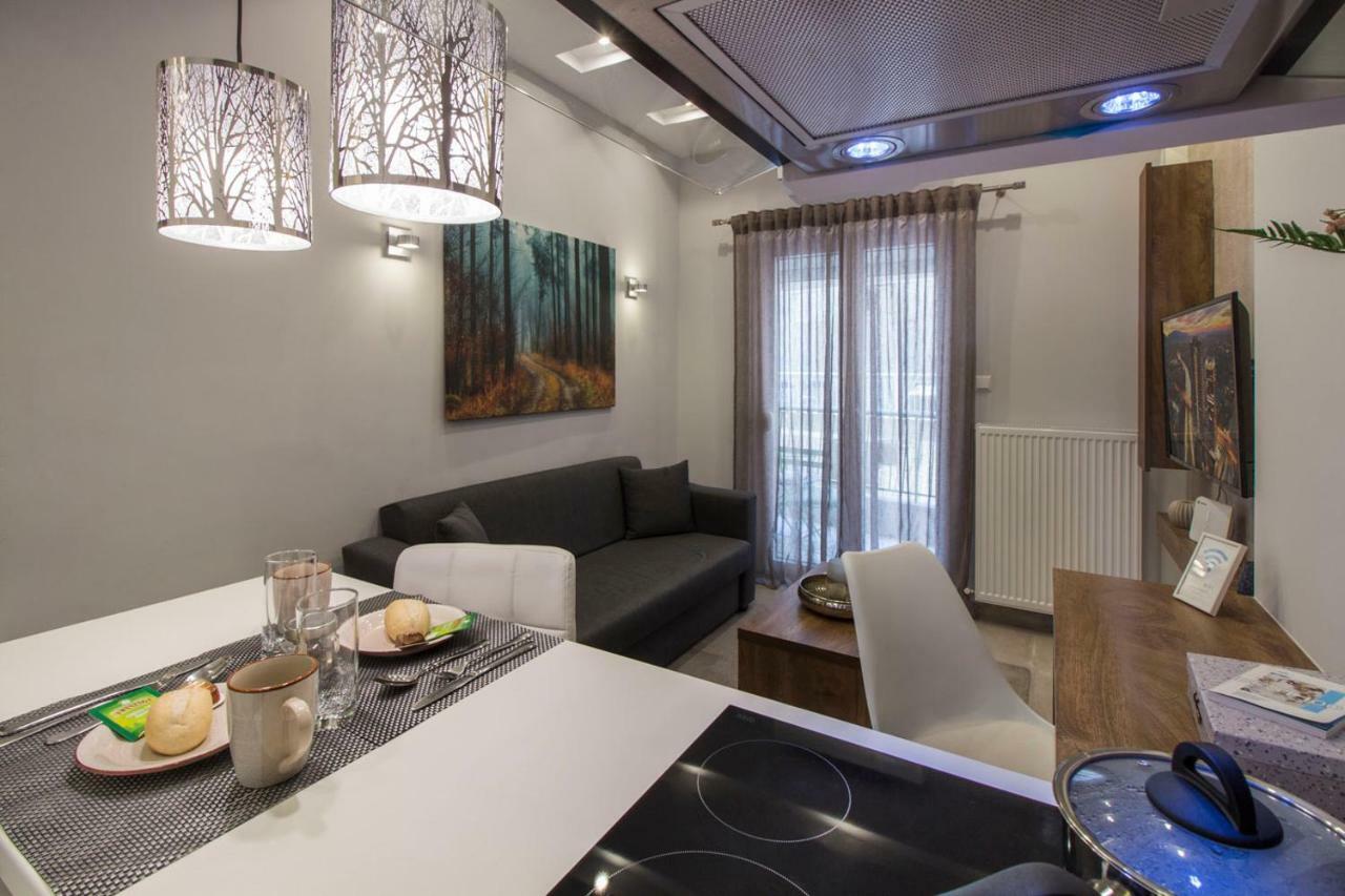 Flow - White Tower Two Bedroom Suite テッサロニキ エクステリア 写真